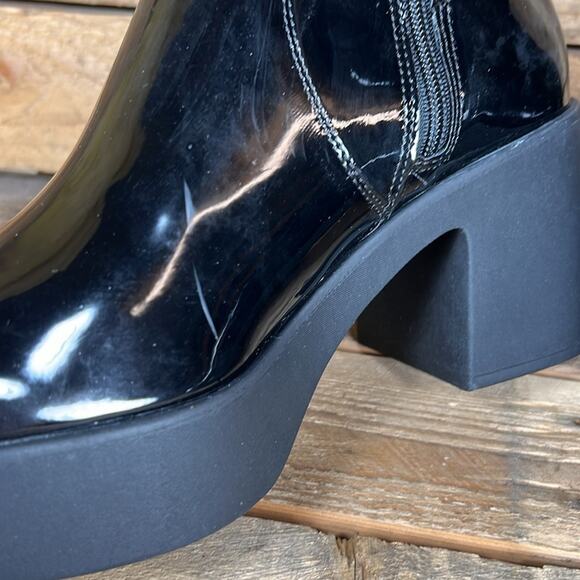 Aldo Women's Upstep Bootie - Black Patent - 10 - New without box - Picture 7 of 9